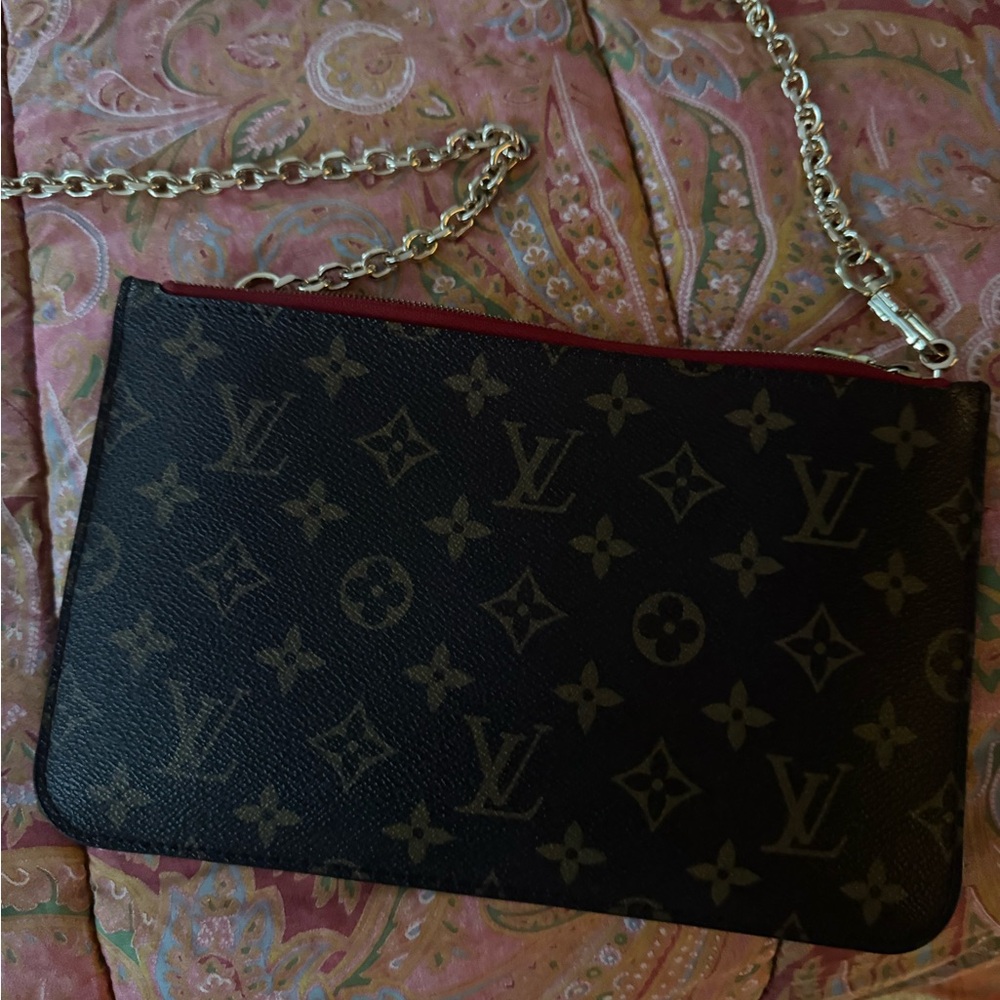 Louis Vuitton Brown Monogram Clutch with Gold Chain - Picture 7 of 7